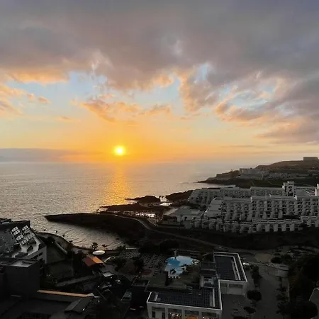 Golden Dreams & Perfect For ***** Apartament