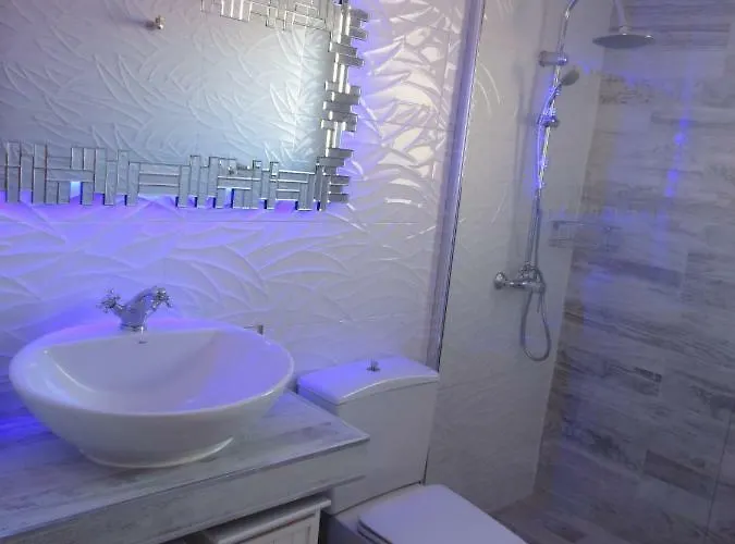 Golden Dreams & Perfect For ***** Апартаменты